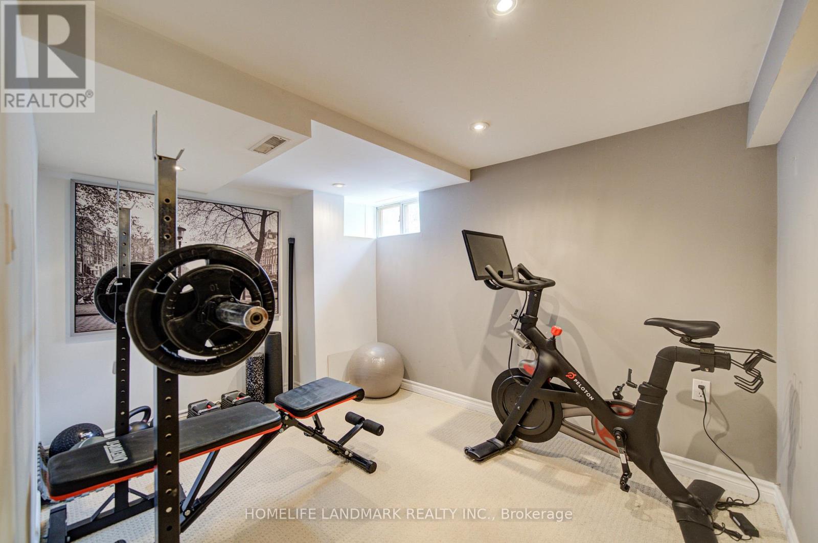 16 Warvet Crescent, Toronto, Ontario  M4B 1P3 - Photo 21 - E13530460
