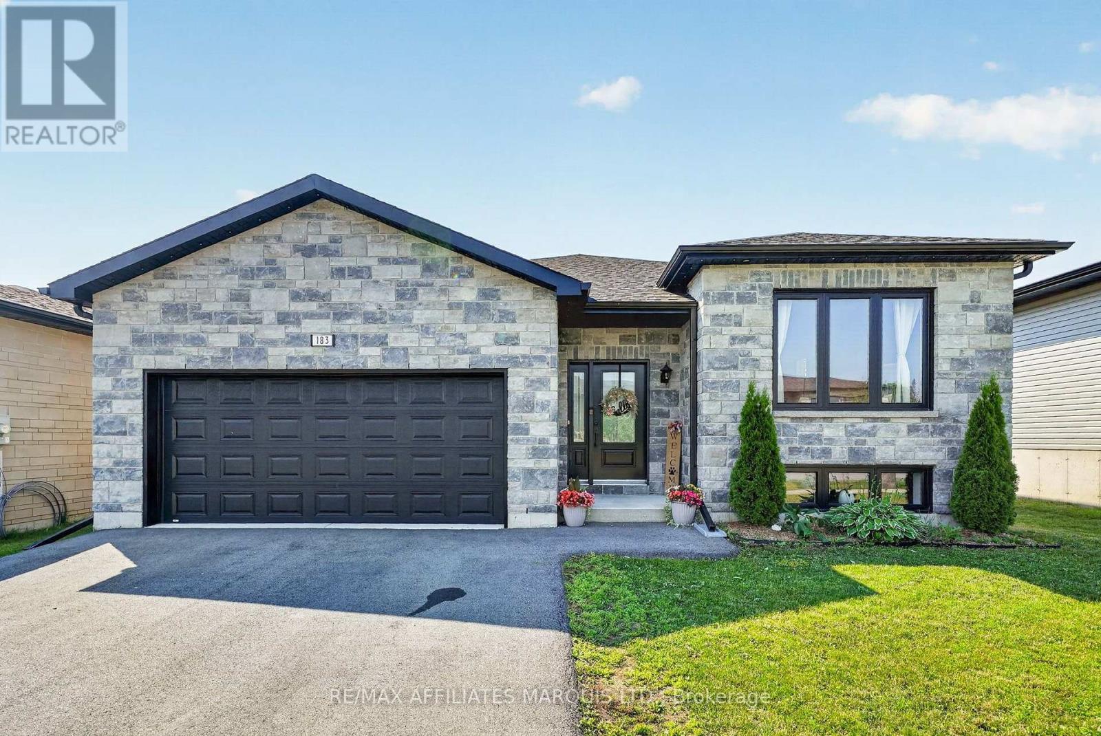 183 Emily Jade Crescent, Cornwall, Ontario  K6K 0B6 - Photo 2 - X13530326
