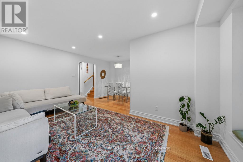 15 Clematis Road, Toronto, Ontario  M2J 4X1 - Photo 6 - C13531042