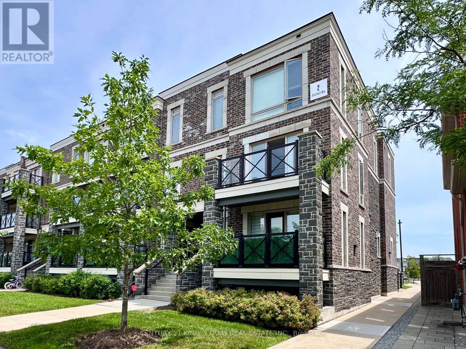 102 - 2 DUNSHEATH WAY, Markham (Cornell)