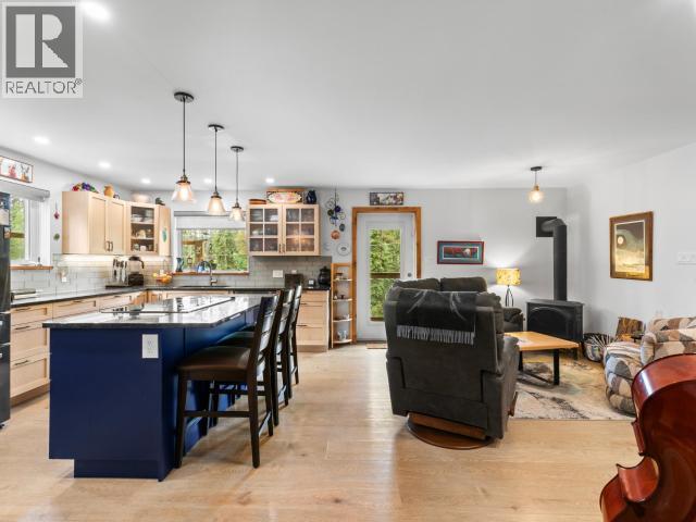 82 SPRINGER ROAD photo 10