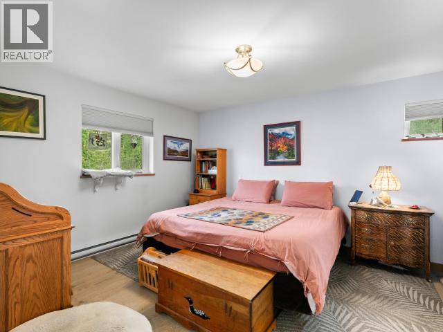 82 SPRINGER ROAD photo 15