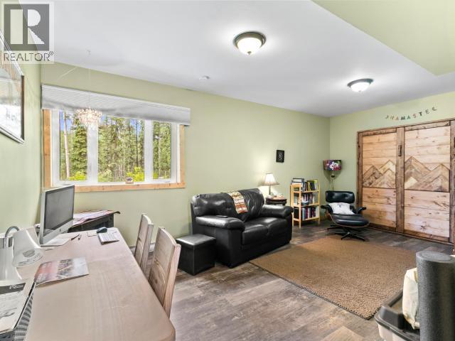 82 SPRINGER ROAD photo 18