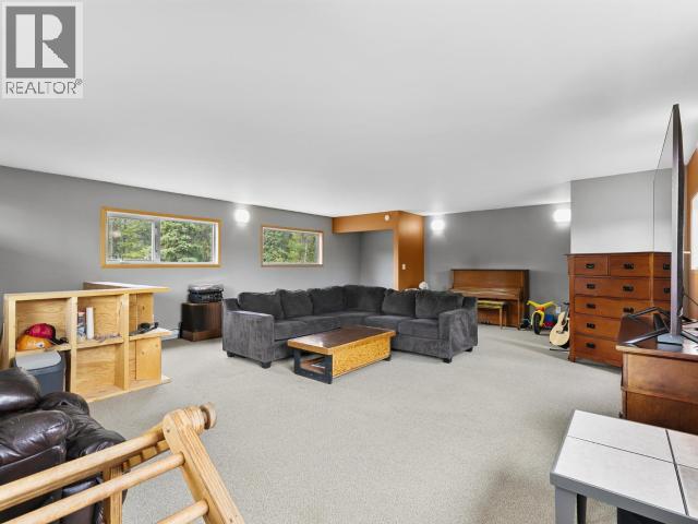 82 SPRINGER ROAD photo 50