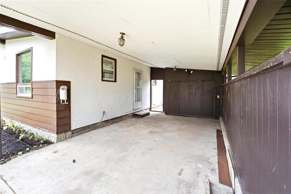 180 Emerson Avenue, Winnipeg, Manitoba  R2G 1E9 - Photo 28 - 202614831