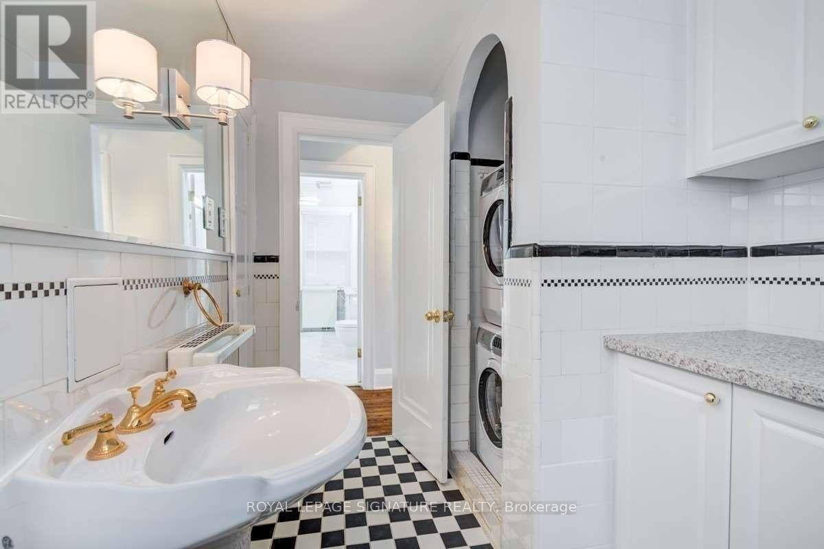 Main - 81 Whitehall Road, Toronto, Ontario M4W 2C8 - Photo 12 - C13528482
