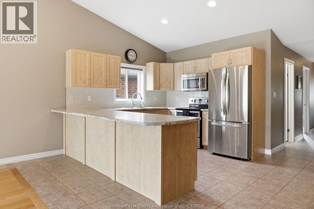 1973 Venetian Avenue, Windsor, Ontario  N8P 2A1 - Photo 6 - 26016227