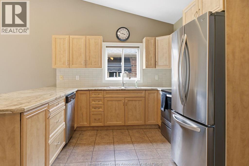 1973 Venetian Avenue, Windsor, Ontario  N8P 2A1 - Photo 7 - 26016227