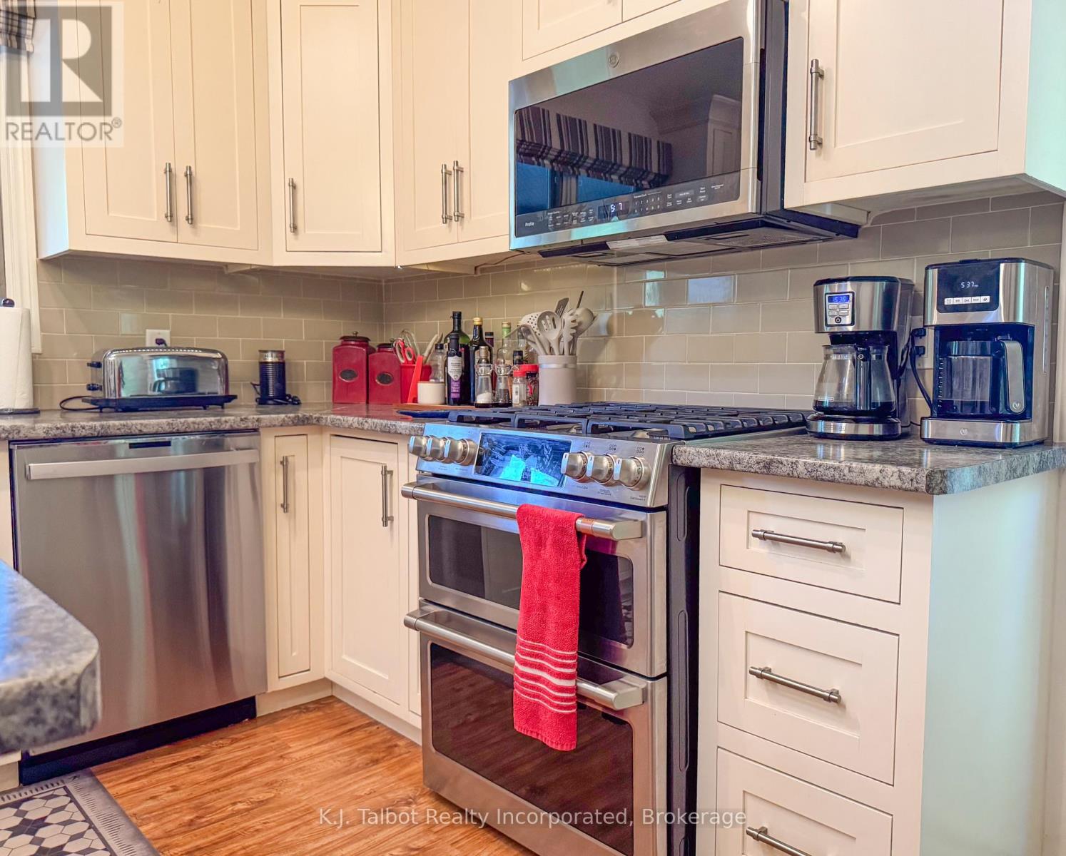 6 David Street E, Bluewater (Bayfield), Ontario  N0M 1G0 - Photo 13 - X13531442