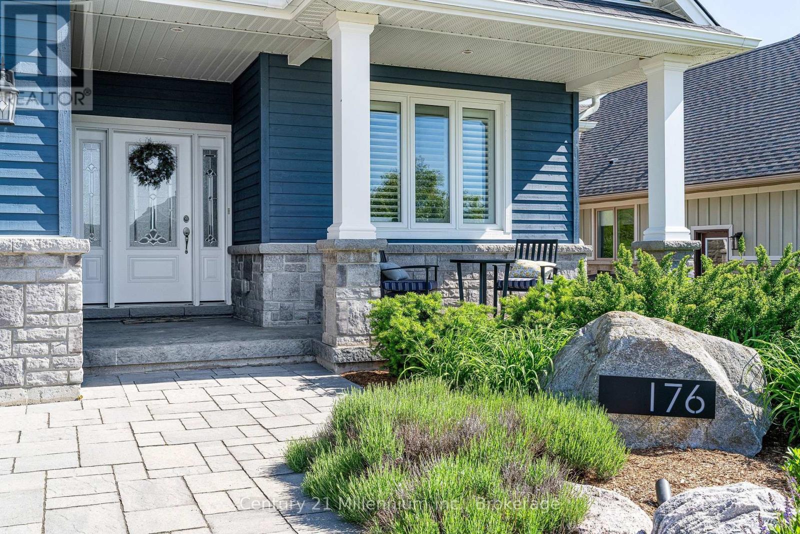 176 Cobble Beach Drive, Georgian Bluffs, Ontario  N0H 1S0 - Photo 2 - X13531482