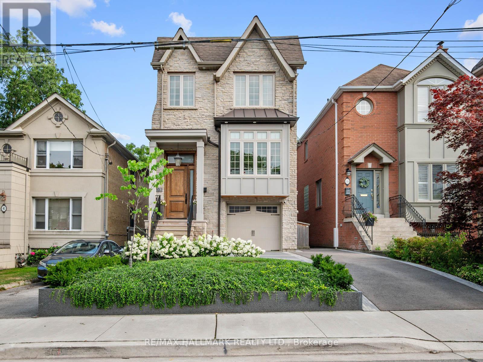 39 GLENFOREST ROAD, Toronto (Lawrence Park North)