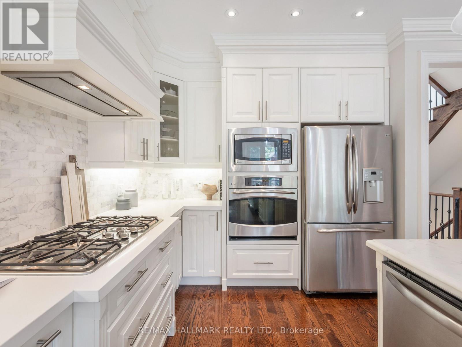 39 Glenforest Road, Toronto, Ontario  M4N 1Z7 - Photo 14 - C13531376