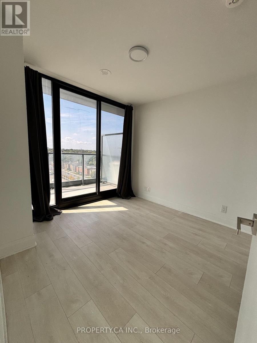 1201 - 33 FREDERICK TODD WAY