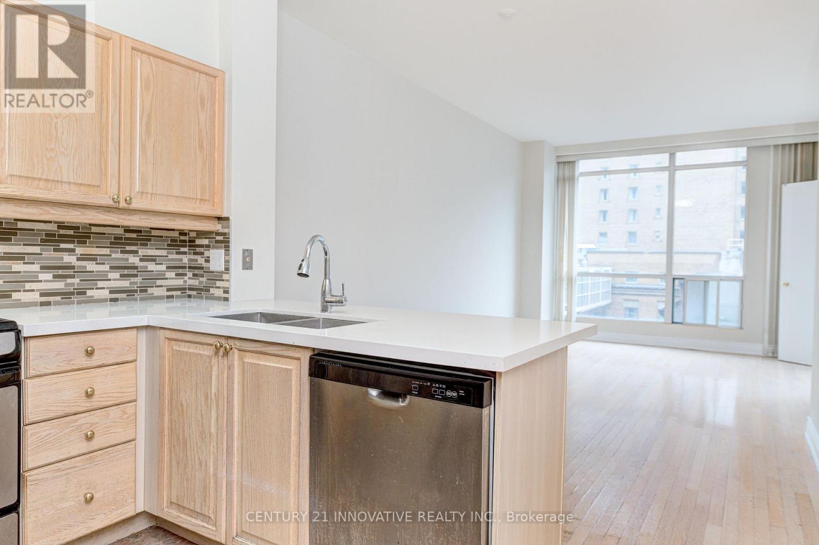 1117 - 7 King Street E, Toronto, Ontario  M5C 3C5 - Photo 3 - C13531532