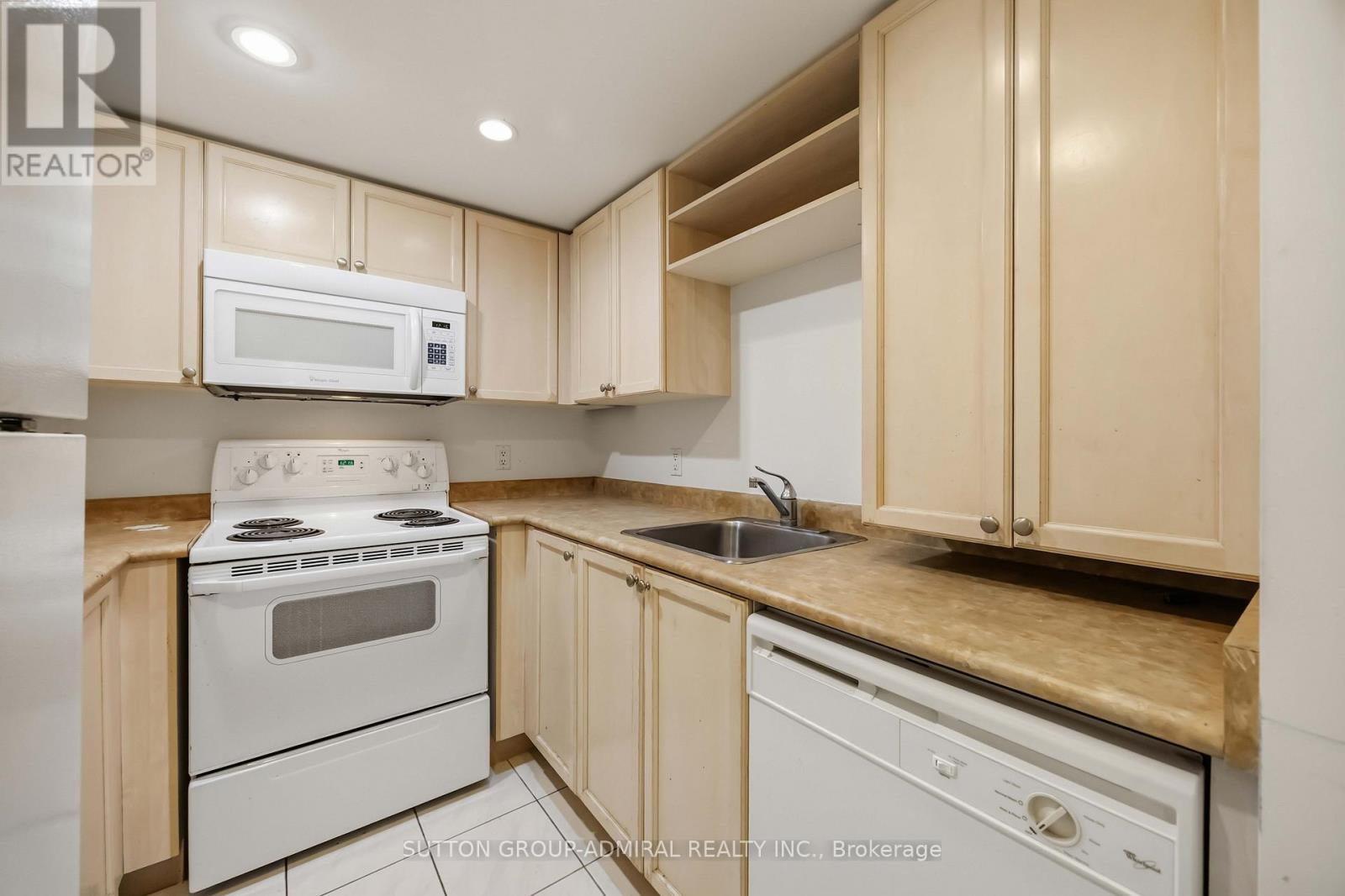 1713 - 8 Park Road, Toronto, Ontario  M4W 3S5 - Photo 13 - C13531578