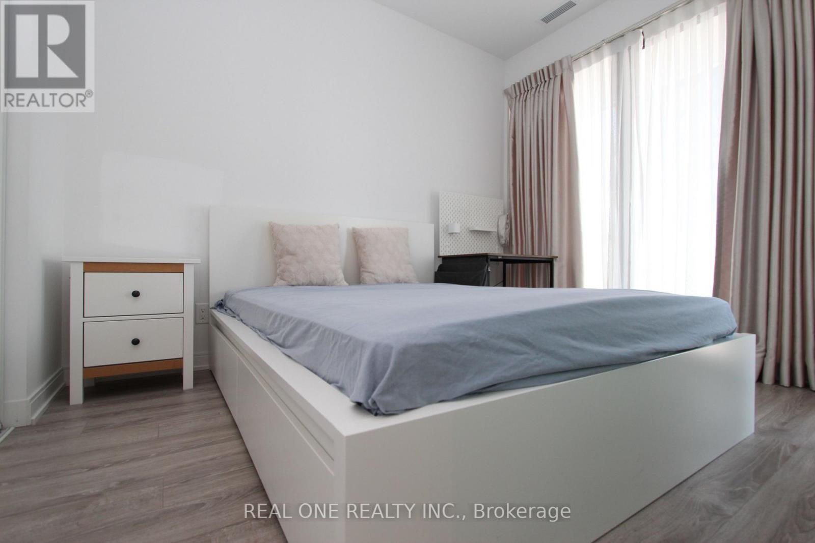 1801 - 50 Charles Street E, Toronto, Ontario  M4Y 0C3 - Photo 7 - C13531636