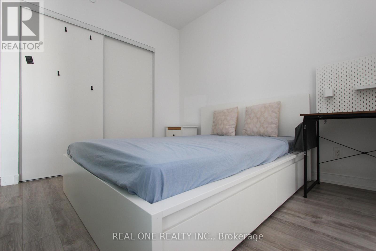 1801 - 50 Charles Street E, Toronto, Ontario  M4Y 0C3 - Photo 8 - C13531636