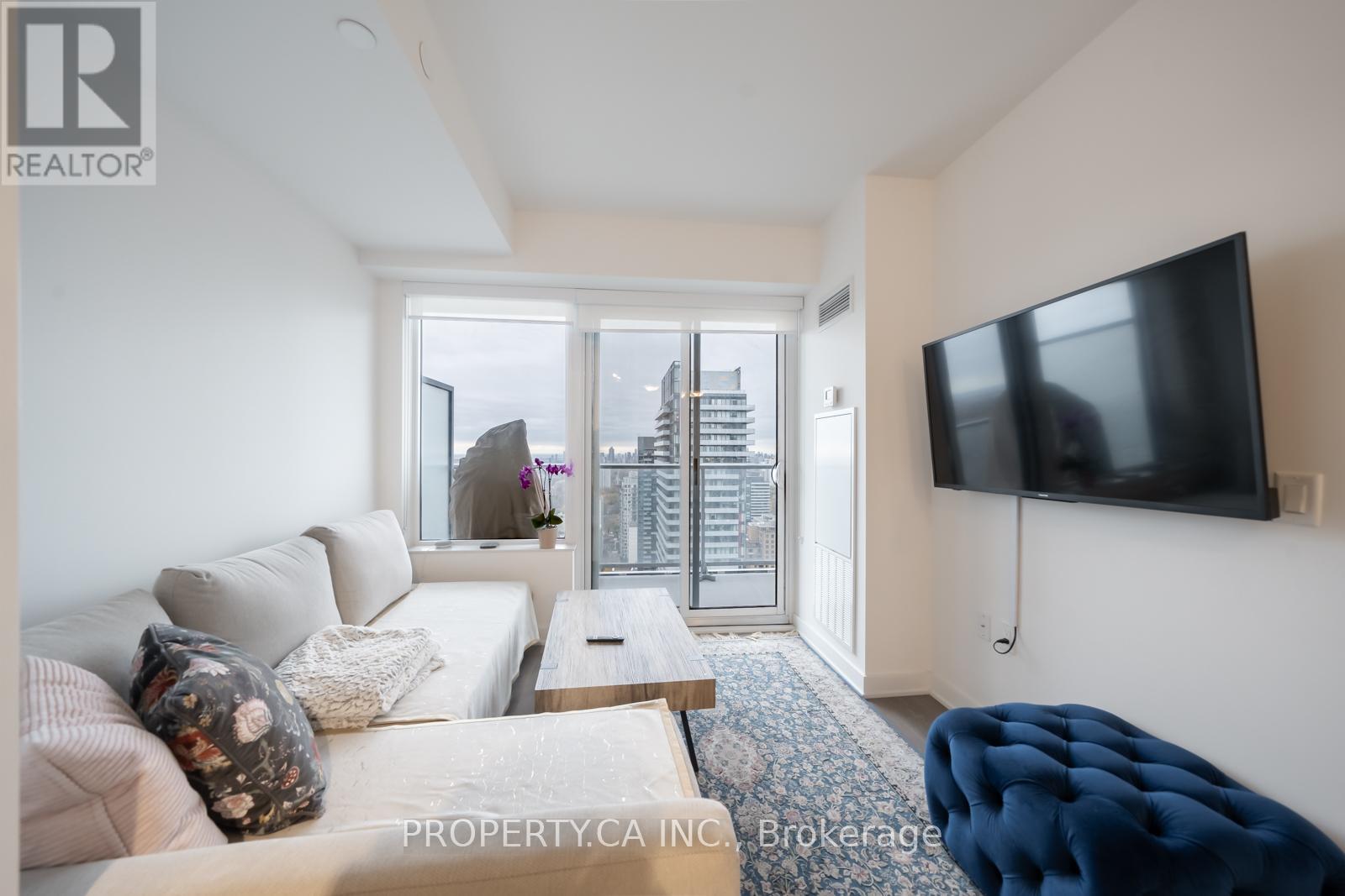 3505 - 195 Redpath Avenue, Toronto, Ontario  M4P 0E4 - Photo 2 - C13531642
