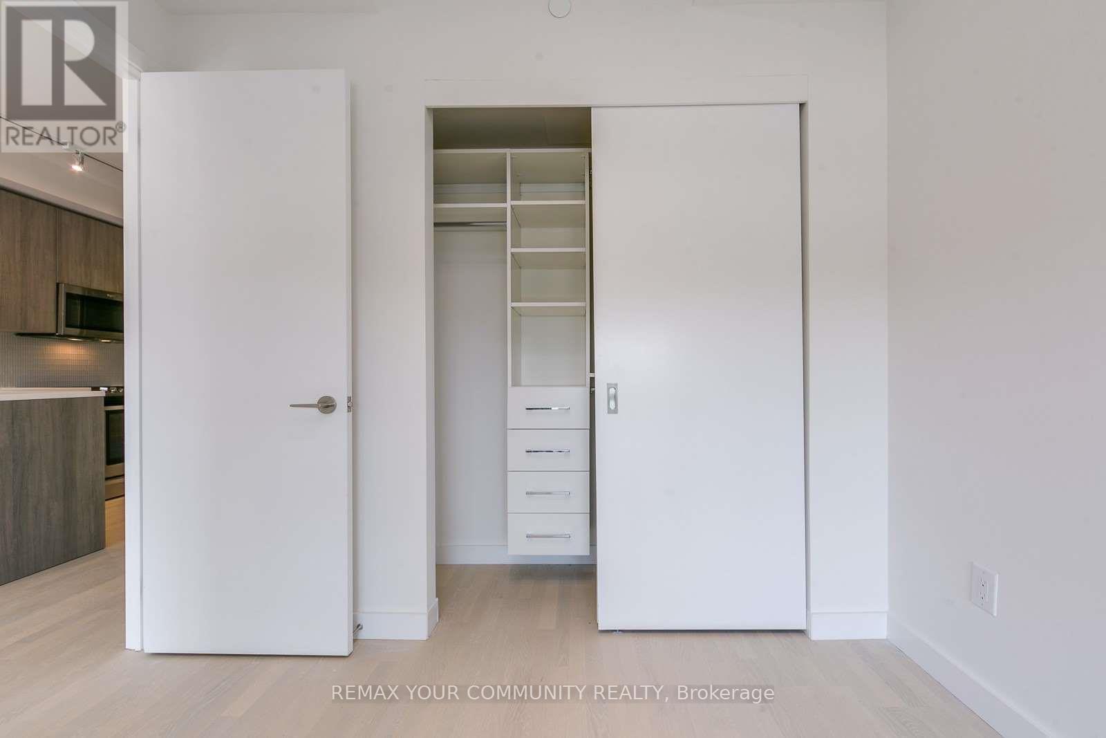 503 - 246 Logan Avenue, Toronto, Ontario  M4M 1J2 - Photo 9 - E13531296