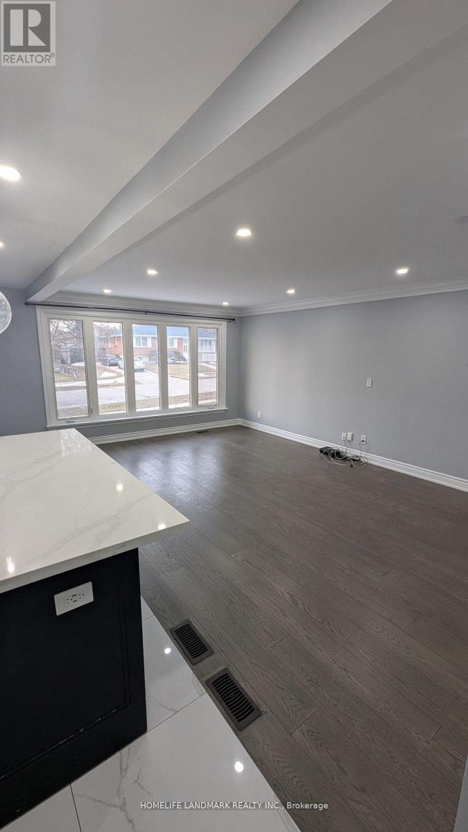 3 Chopin Avenue, Toronto, Ontario  M1K 2W3 - Photo 2 - E13531304