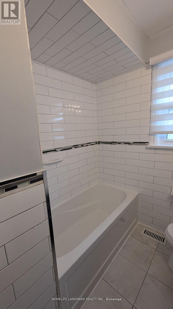 3 Chopin Avenue, Toronto, Ontario  M1K 2W3 - Photo 7 - E13531304