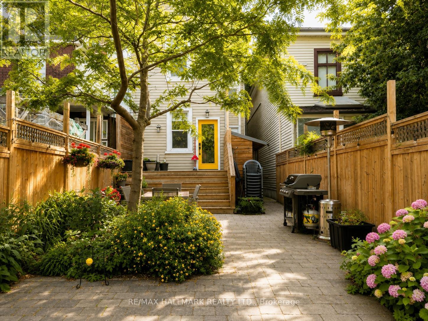 118 Galt Avenue, Toronto, Ontario  M4M 2Z3 - Photo 33 - E13531382
