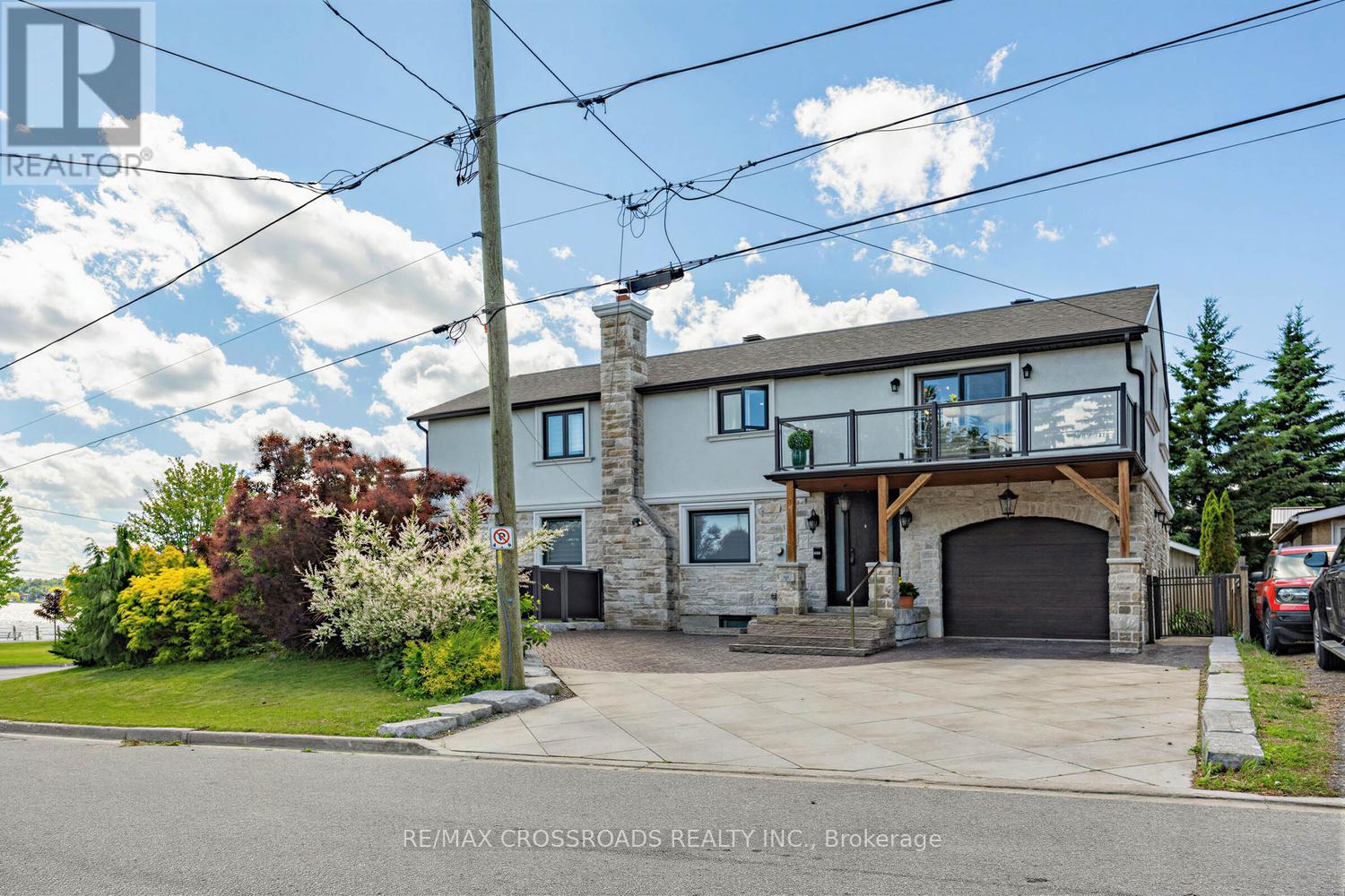 661 FRONT ROAD, Pickering (Bay Ridges)