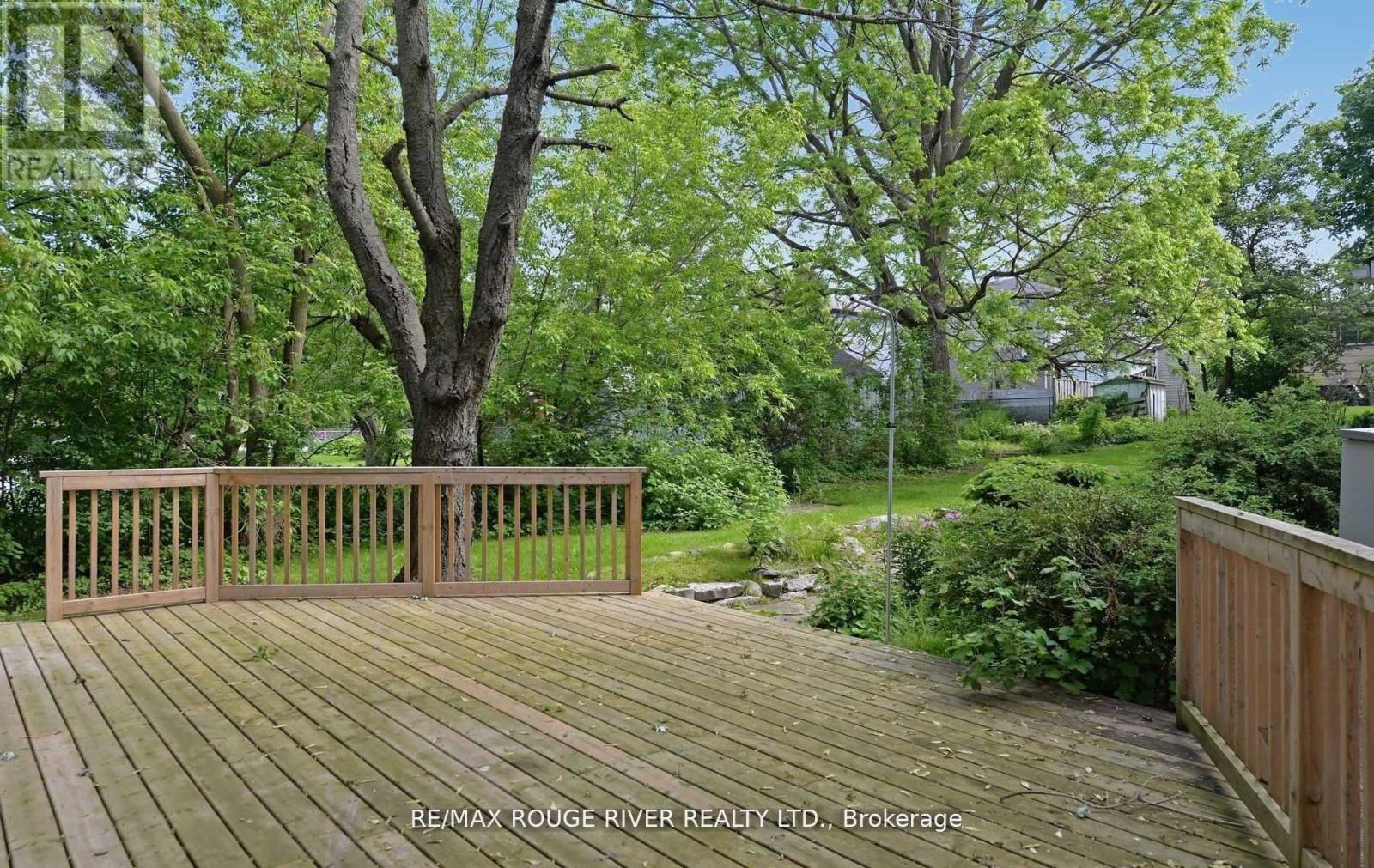 Upper - 705 Front Road, Pickering, Ontario  L1W 1P1 - Photo 15 - E13531566