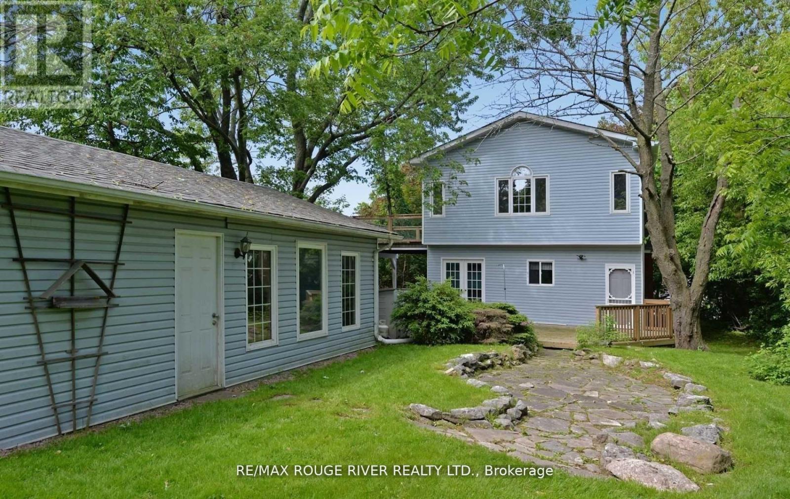 Upper - 705 Front Road, Pickering, Ontario  L1W 1P1 - Photo 16 - E13531566