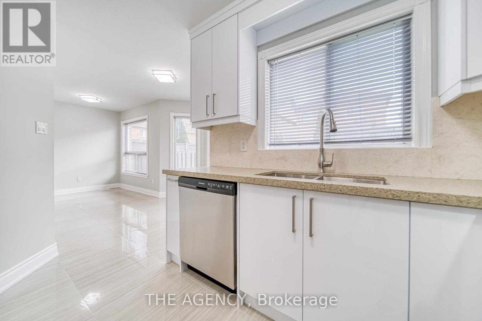 Main - 48 Chiara Drive, Vaughan, Ontario  L6A 3K3 - Photo 10 - N13531392