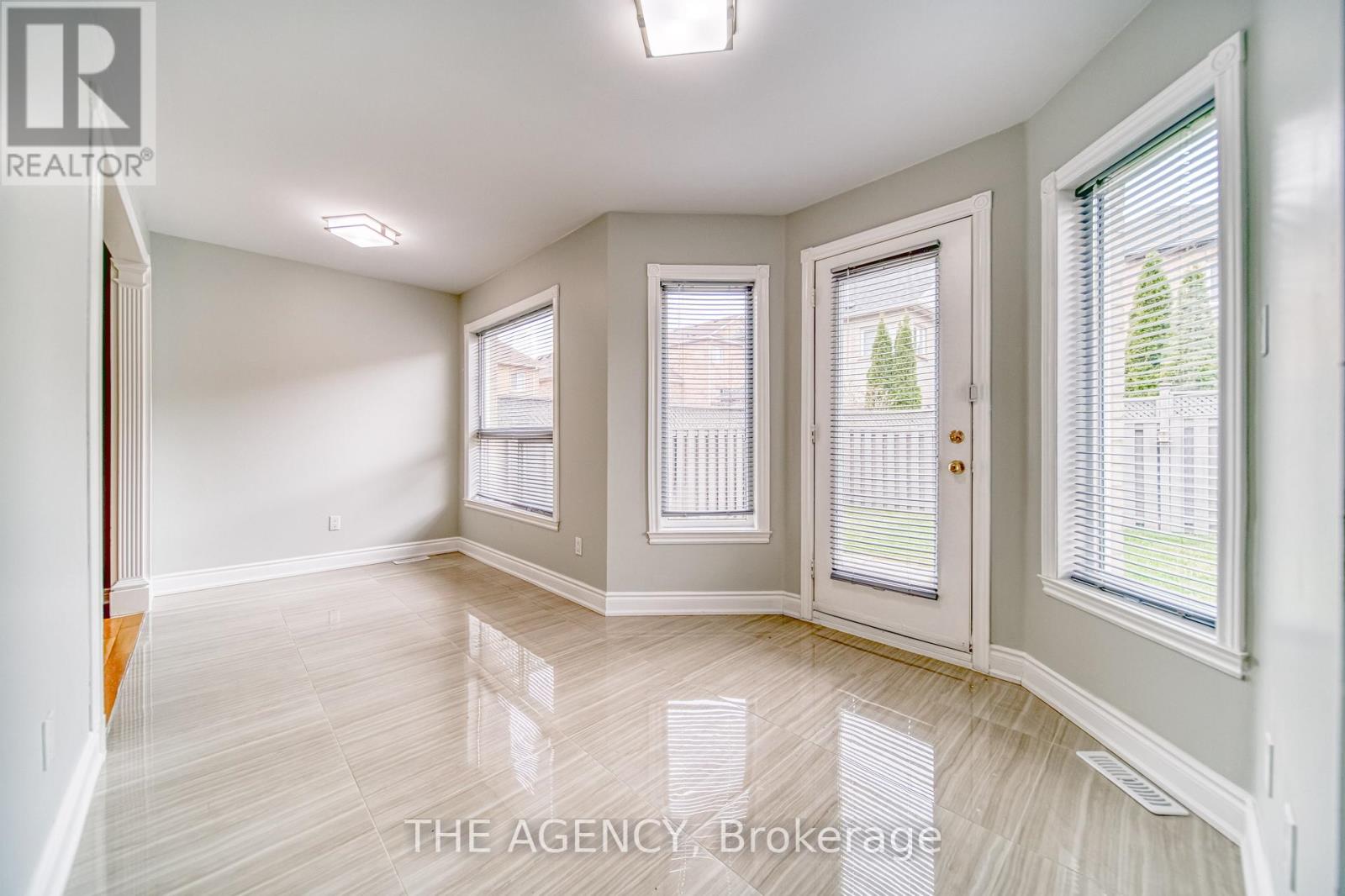 Main - 48 Chiara Drive, Vaughan, Ontario  L6A 3K3 - Photo 11 - N13531392