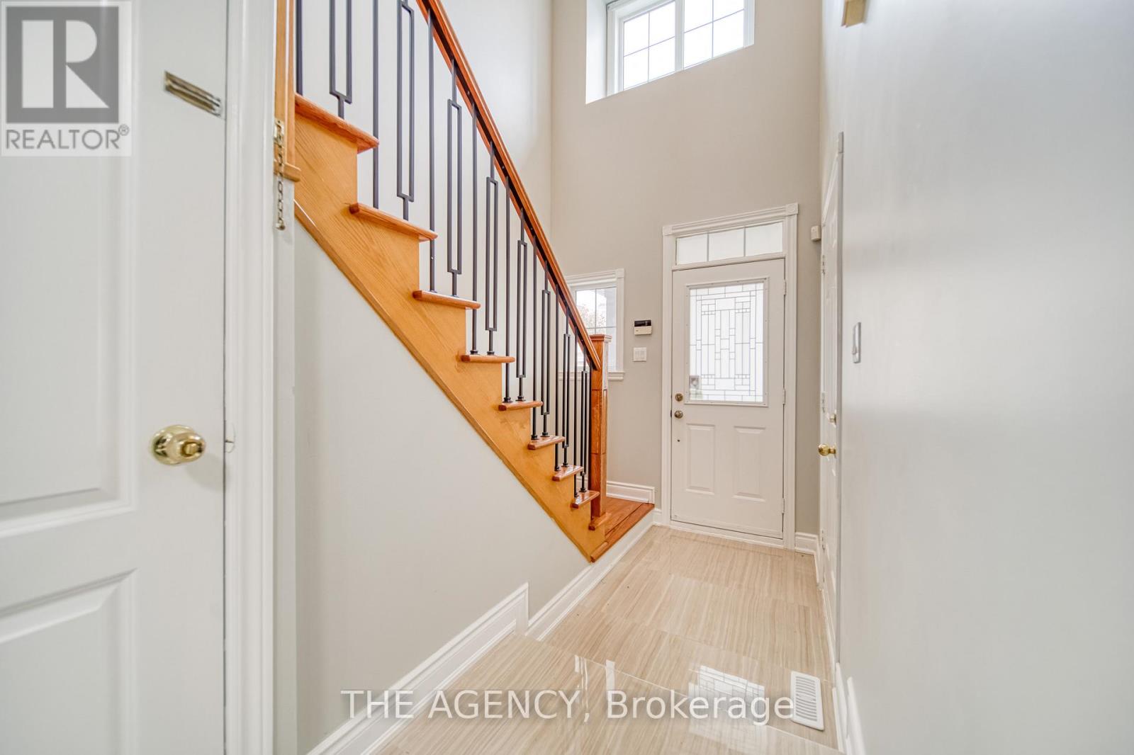 Main - 48 Chiara Drive, Vaughan, Ontario  L6A 3K3 - Photo 3 - N13531392