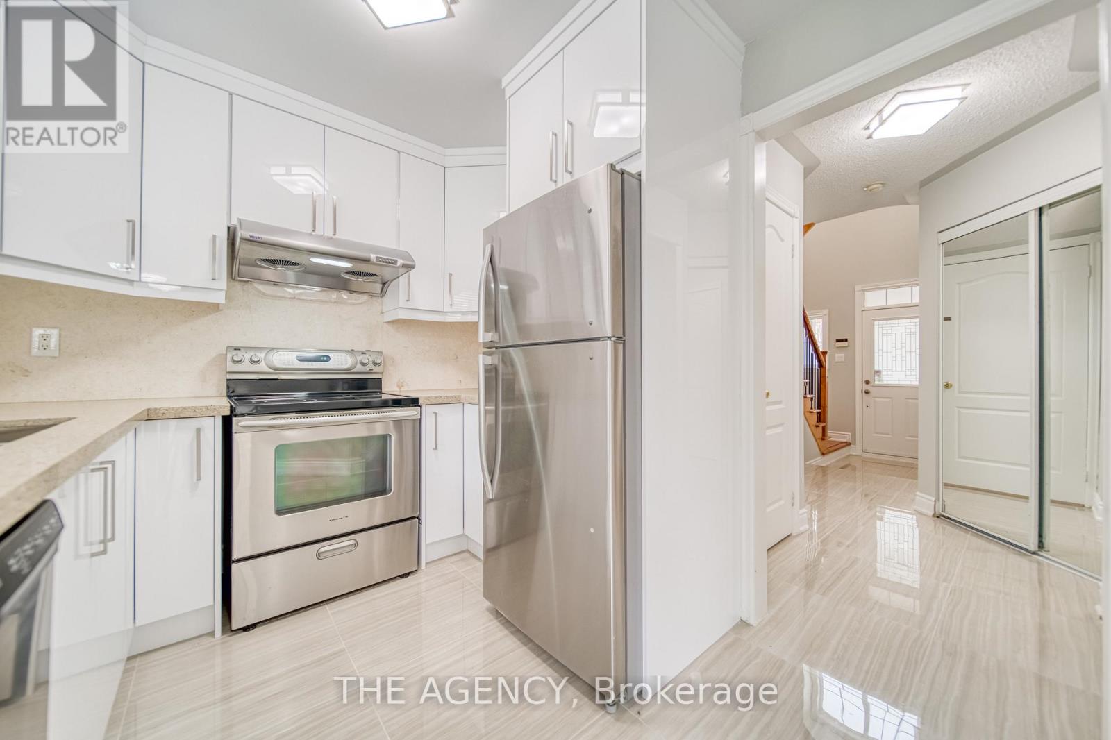 Main - 48 Chiara Drive, Vaughan, Ontario  L6A 3K3 - Photo 7 - N13531392