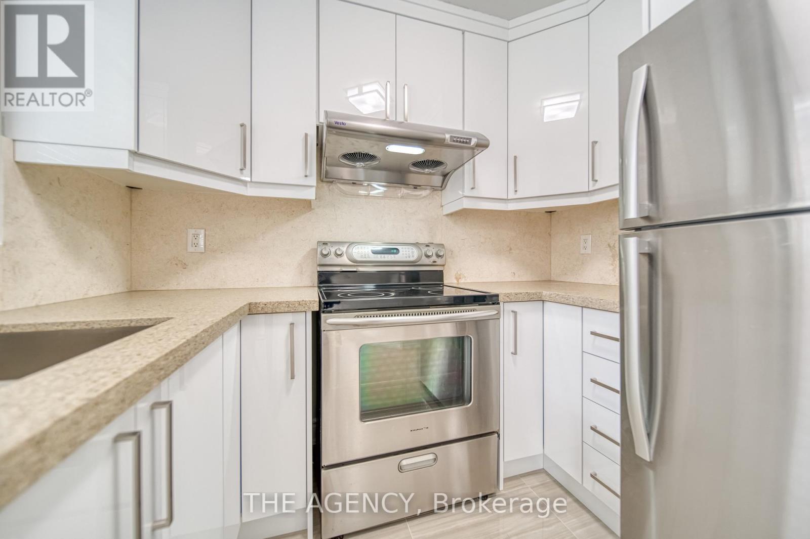 Main - 48 Chiara Drive, Vaughan, Ontario  L6A 3K3 - Photo 9 - N13531392