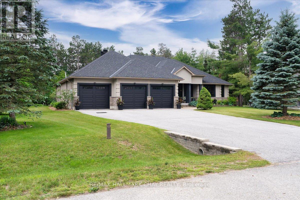 66 Luella Boulevard, Springwater (Anten Mills), Ontario  L0L 1Y2 - Photo 3 - S13531394