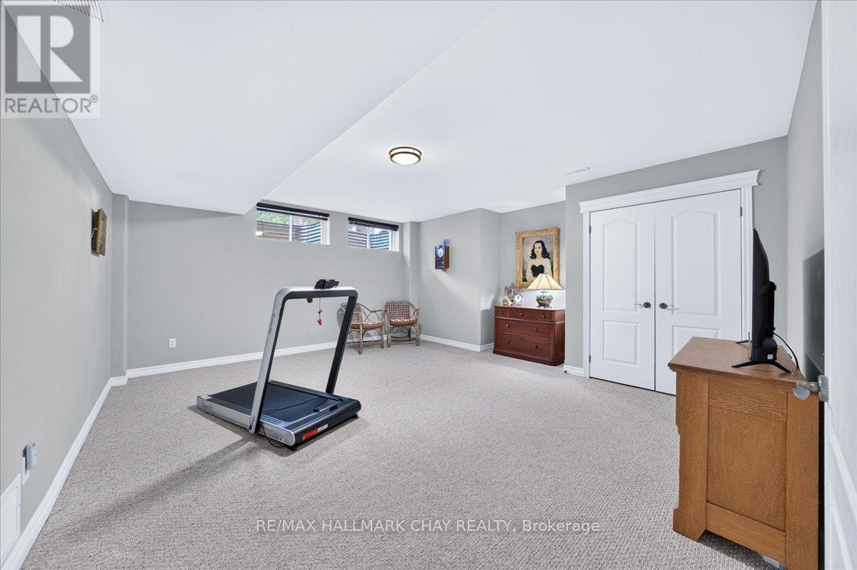 66 Luella Boulevard, Springwater (Anten Mills), Ontario  L0L 1Y2 - Photo 35 - S13531394