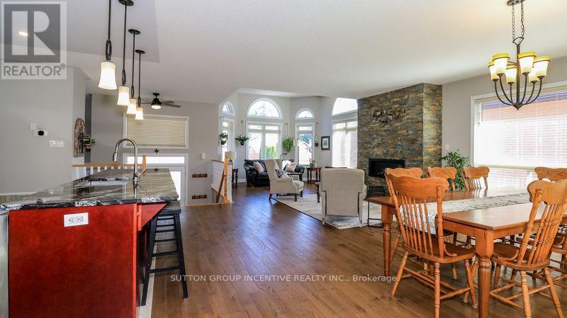 16 Cherry Sands Crescent, Wasaga Beach, Ontario  L9Z 1P5 - Photo 10 - S13531544