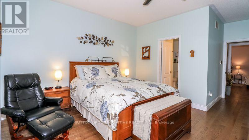 16 Cherry Sands Crescent, Wasaga Beach, Ontario  L9Z 1P5 - Photo 11 - S13531544