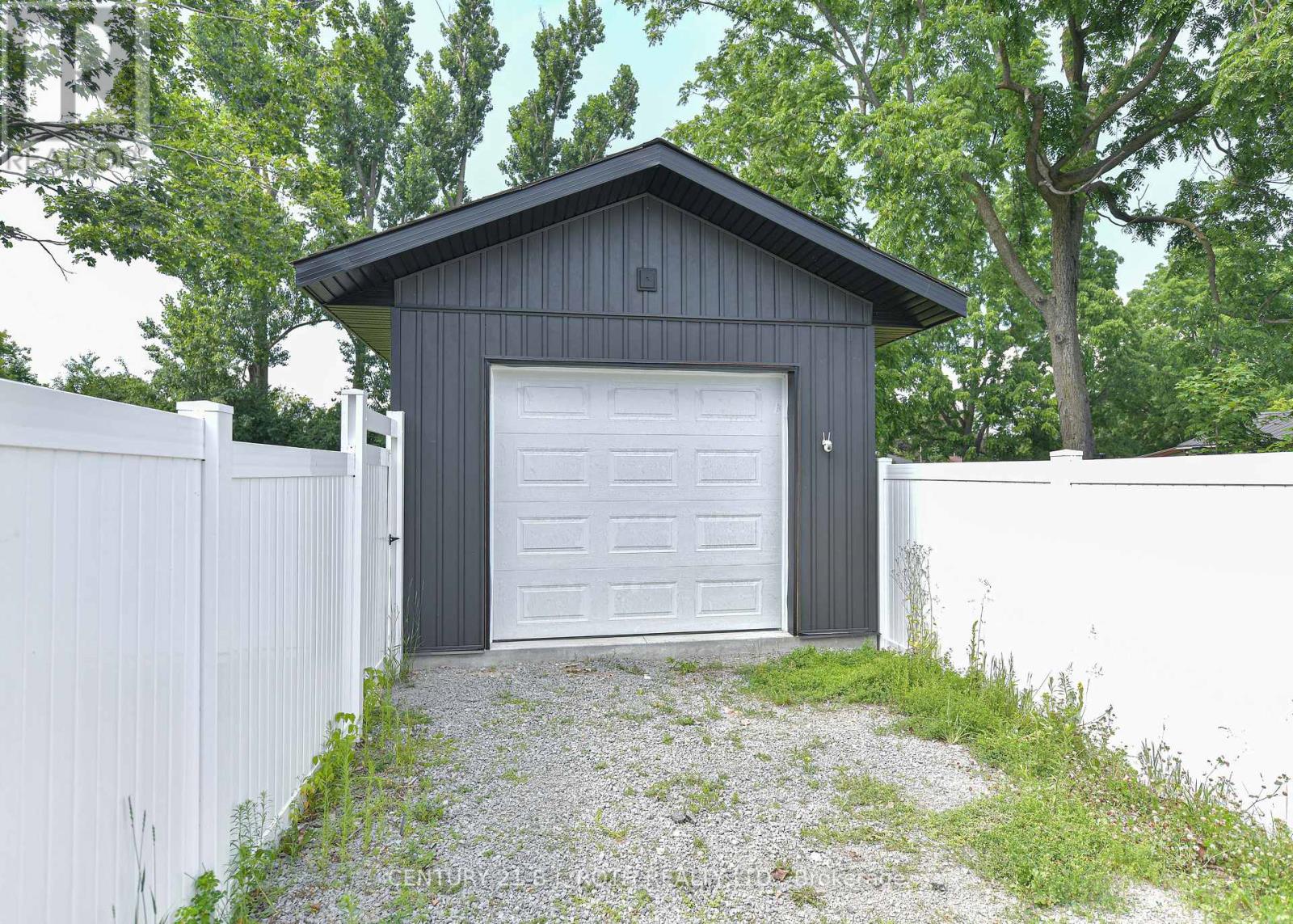 26 South Street S, Orillia, Ontario  L3V 3S9 - Photo 2 - S13531572