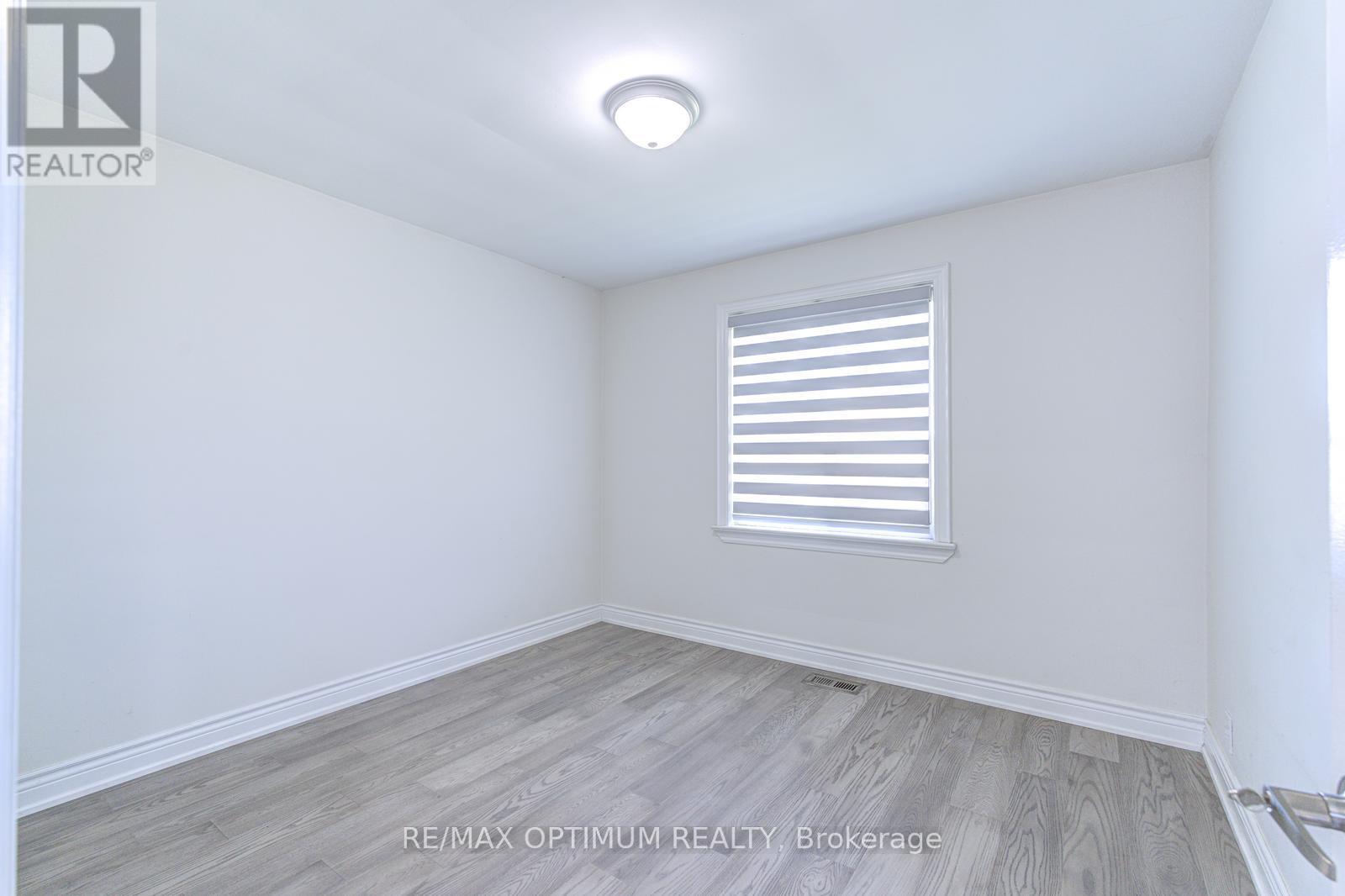 1747 Coram Crescent, Mississauga, Ontario  L4X 1L2 - Photo 21 - W13531280