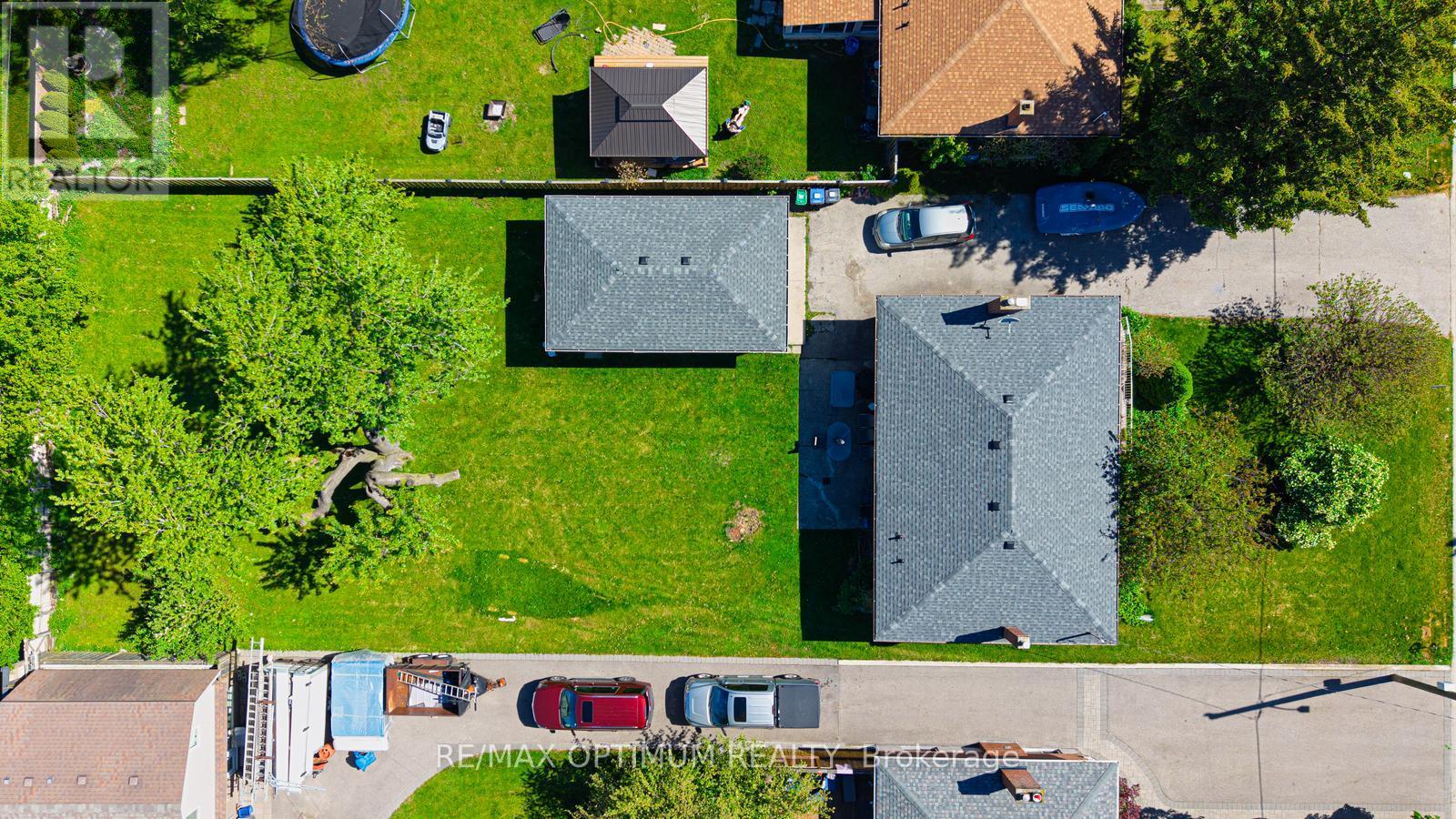1747 Coram Crescent, Mississauga, Ontario  L4X 1L2 - Photo 42 - W13531280