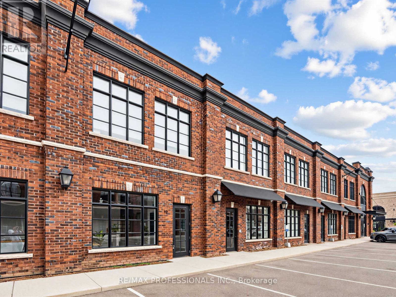 12 - 70 Jutland Road, Toronto, Ontario  M8Z 2G6 - Photo 2 - W13531314