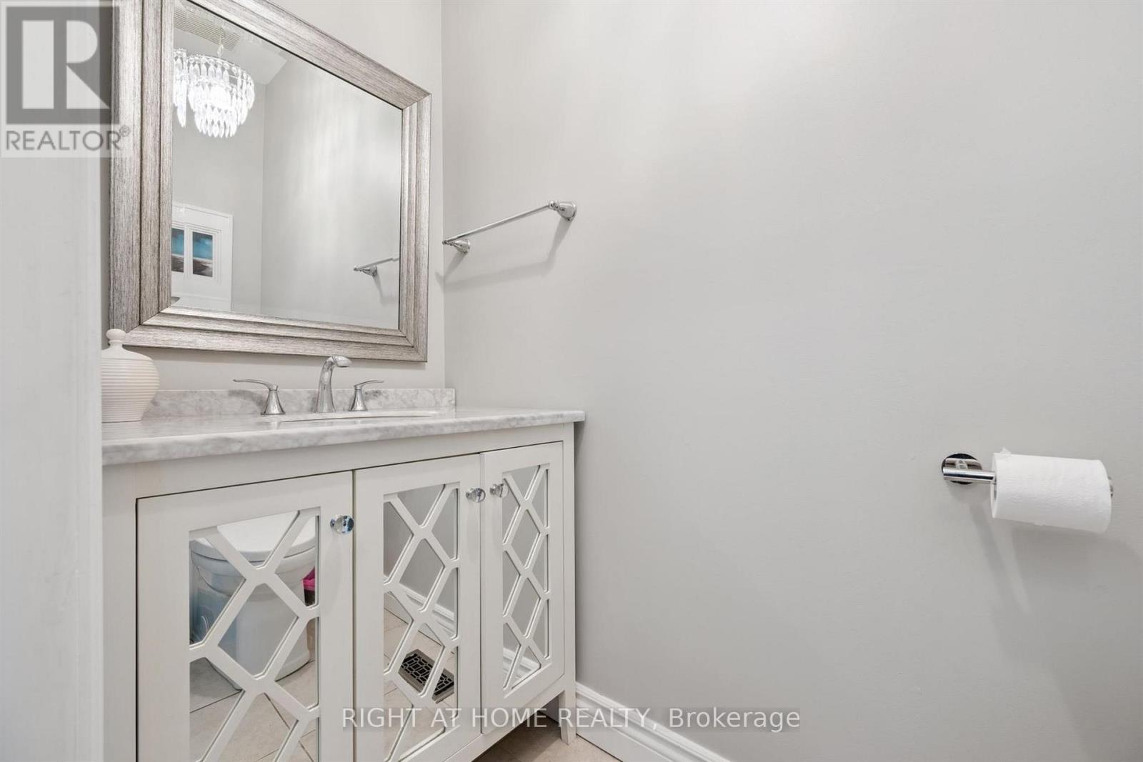 2371 Dalebrook Drive, Oakville, Ontario  L6H 6K4 - Photo 14 - W13531352