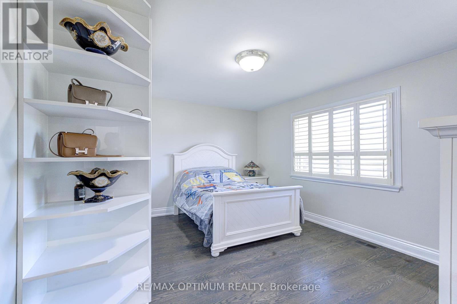 6 Evernby Boulevard, Toronto, Ontario  M9R 3G8 - Photo 16 - W13531402