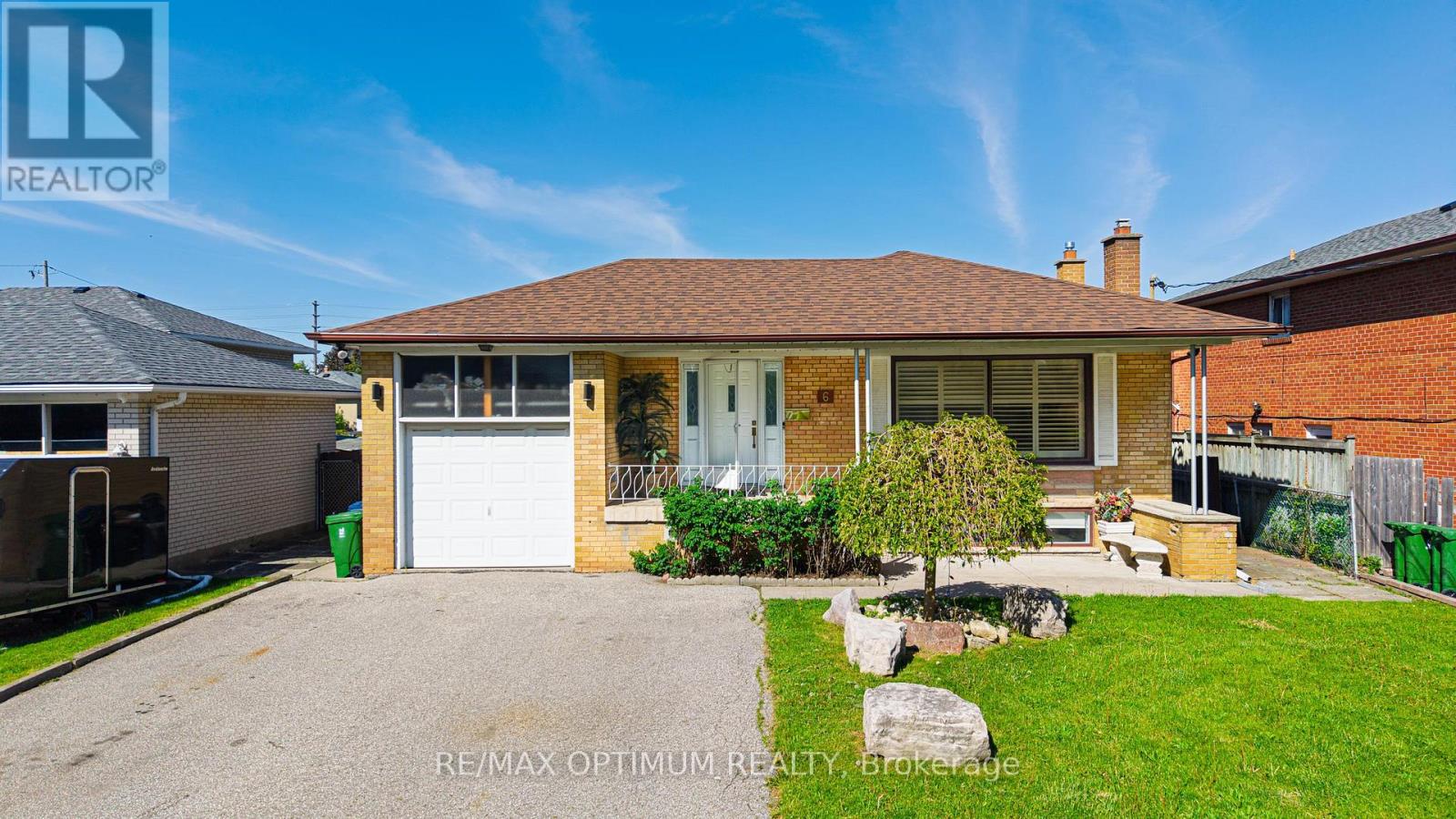 6 Evernby Boulevard, Toronto, Ontario  M9R 3G8 - Photo 2 - W13531402