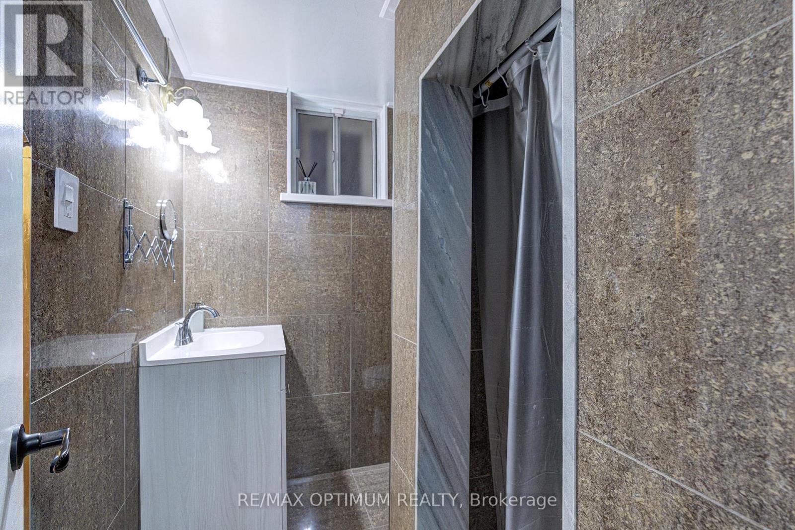 6 Evernby Boulevard, Toronto, Ontario  M9R 3G8 - Photo 32 - W13531402