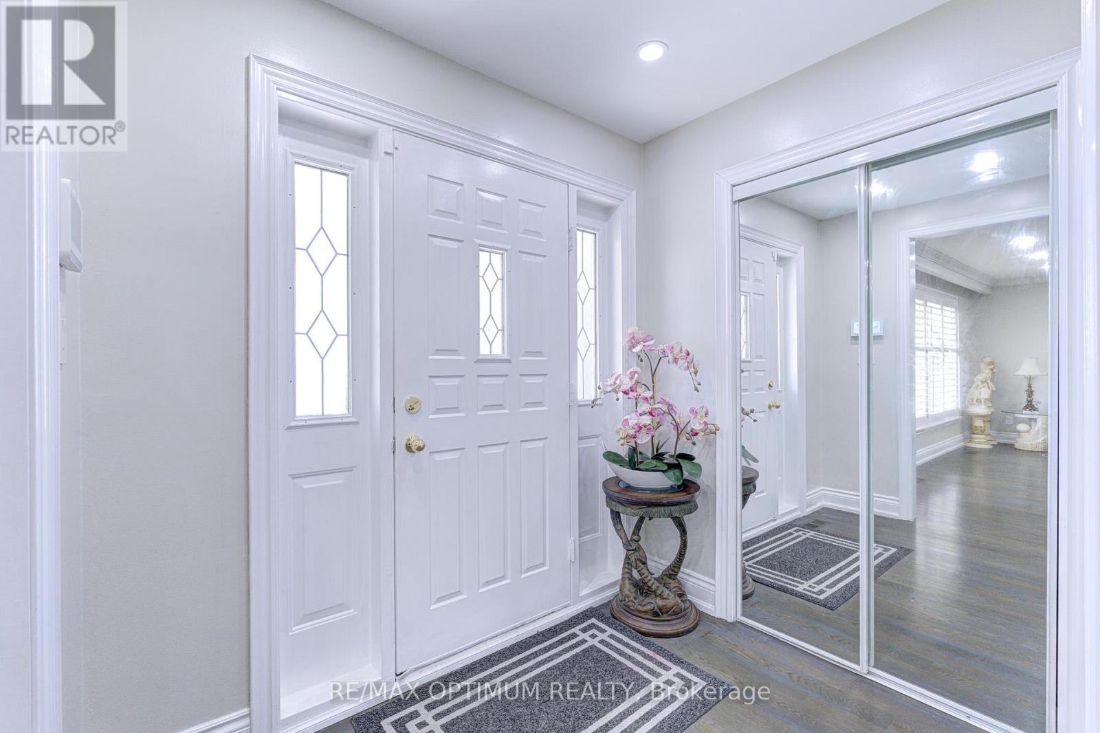 6 Evernby Boulevard, Toronto, Ontario  M9R 3G8 - Photo 5 - W13531402