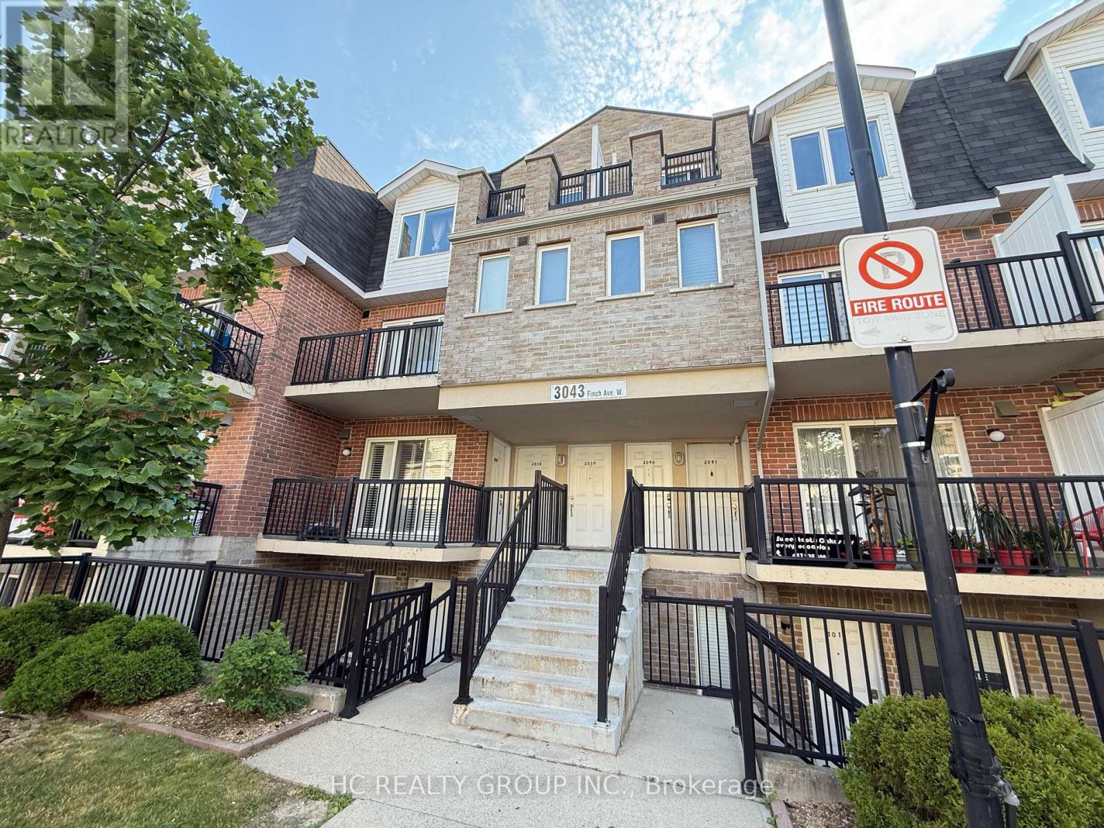 2038 - 3043 FINCH AVENUE W, Toronto (Humbermede)