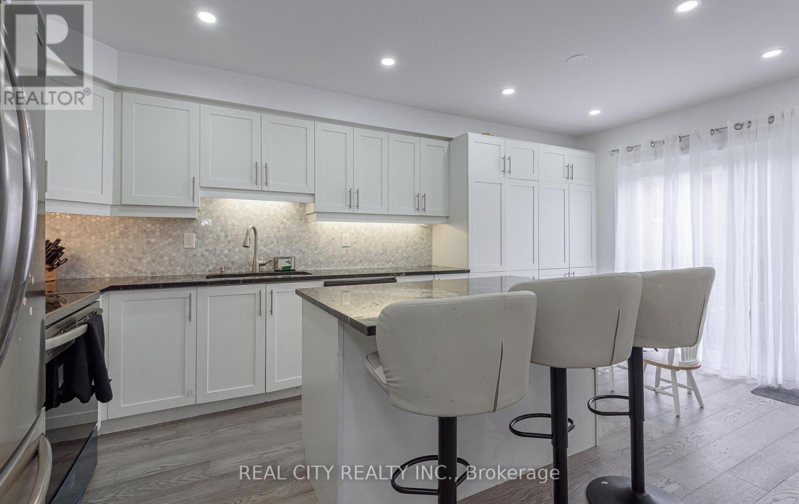 306 Gillett Point N, Milton, Ontario  L9E 1C6 - Photo 14 - W13531498