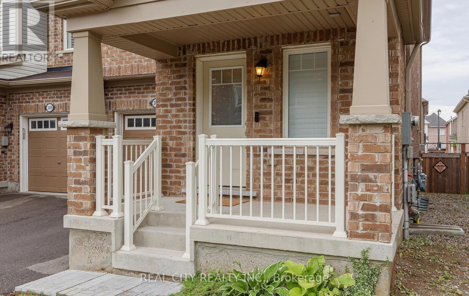 306 Gillett Point N, Milton, Ontario  L9E 1C6 - Photo 2 - W13531498